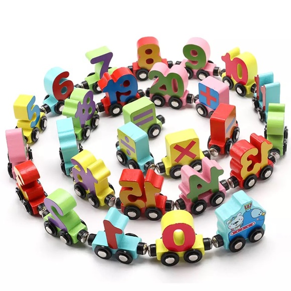 27 piece Wooden magnet numbers train set - Picture 6 of 7